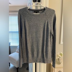 Men's Banana Republic Gray Sweater - Size Medium